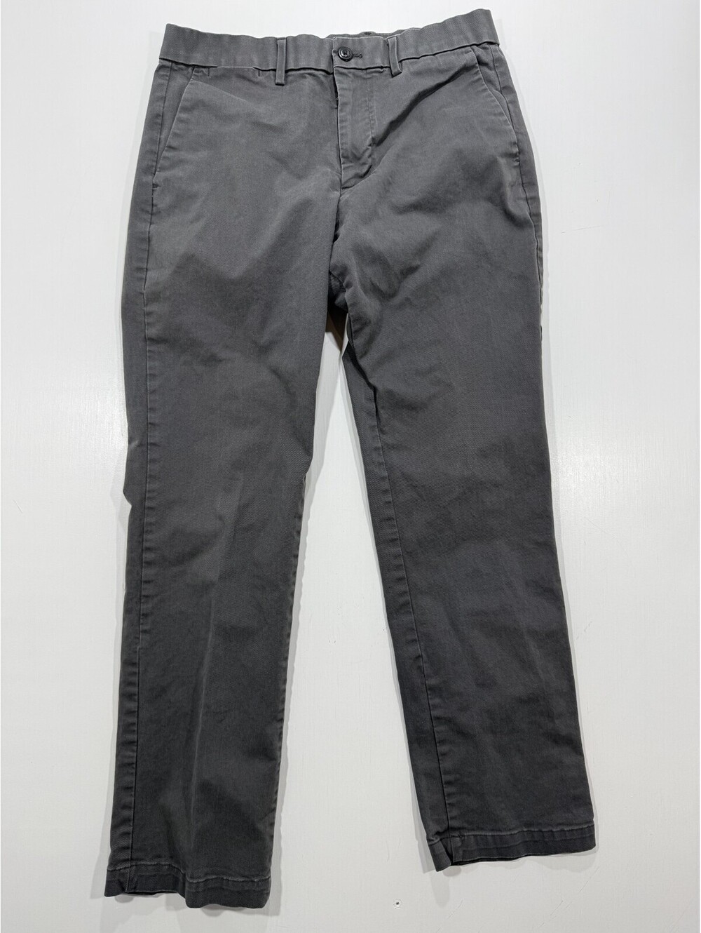 GAP Straight Chino Pants Mens 31x30 Gray Regenerative Cotton Casual